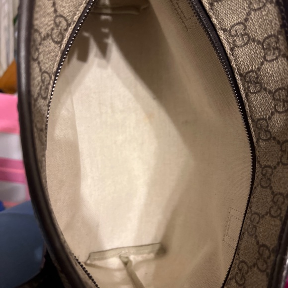 Gucci GG Supreme Small Canvas Tote Bag - Picture 9 of 14